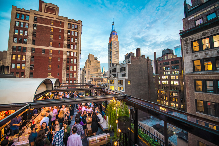 Magic Hour Rooftop Bar And Lounge At Moxy Times Square
